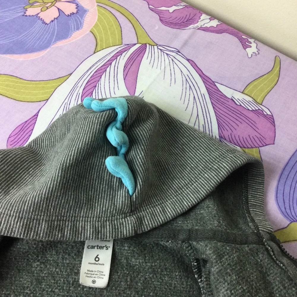 Like New Carter’s Baby Lot 3 Pc Zip-Up hoodies